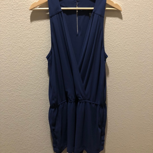 BCBGMaxAzria Romper Size S - Picture 4 of 4